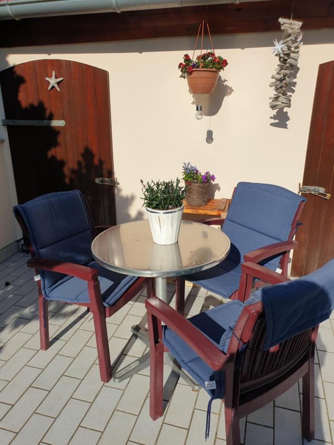 Ferienwohnung Gohlke シュトラールズント エクステリア 写真